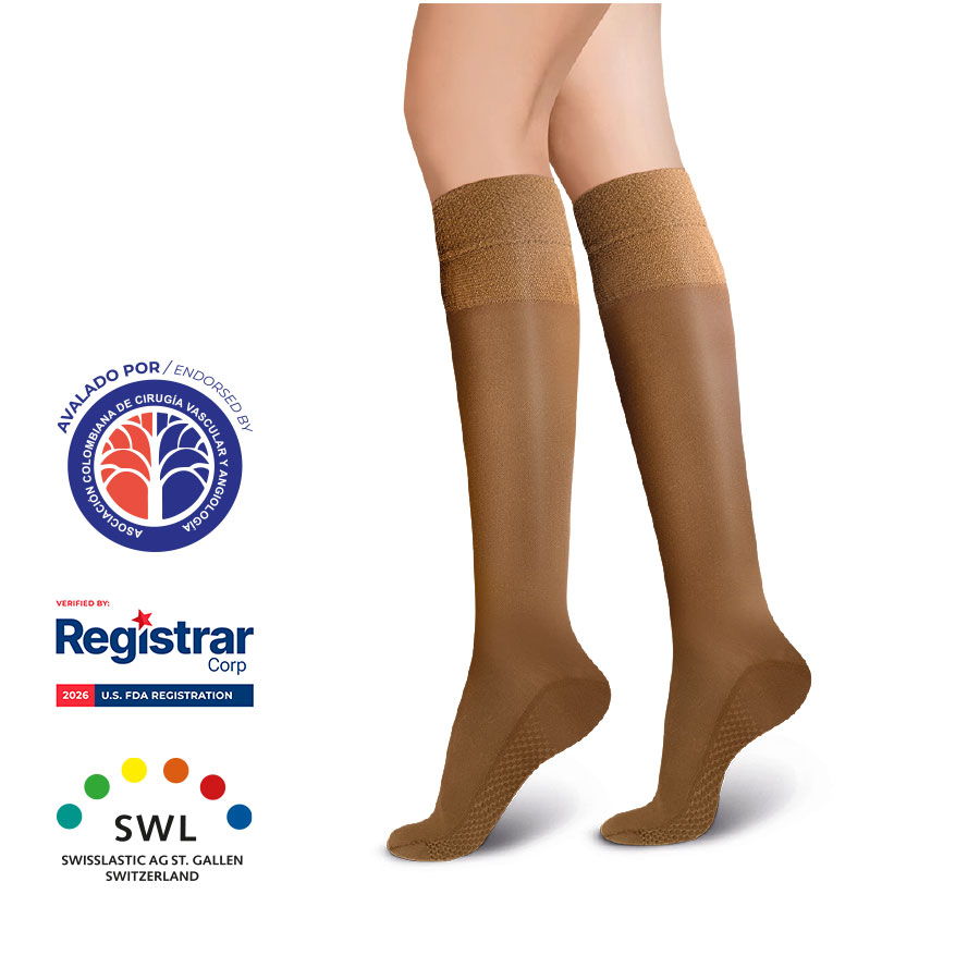 Media hasta la Rodilla Punta Cerrada Transparente 8-15 mmHg