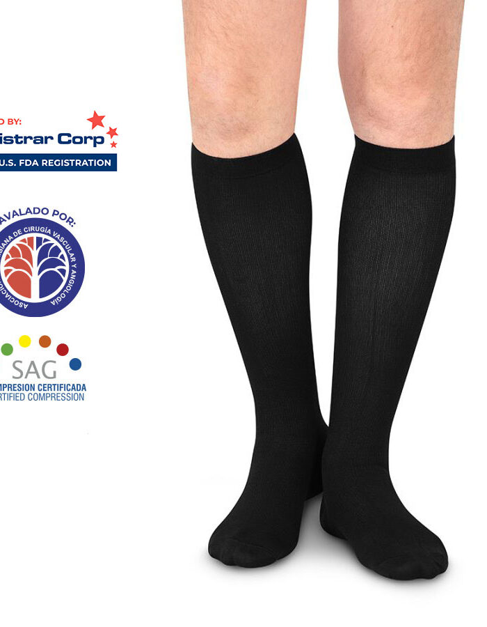 par de Calcetín para hombre - Compresión Mediana 15-20mmHg vistos desde un lado