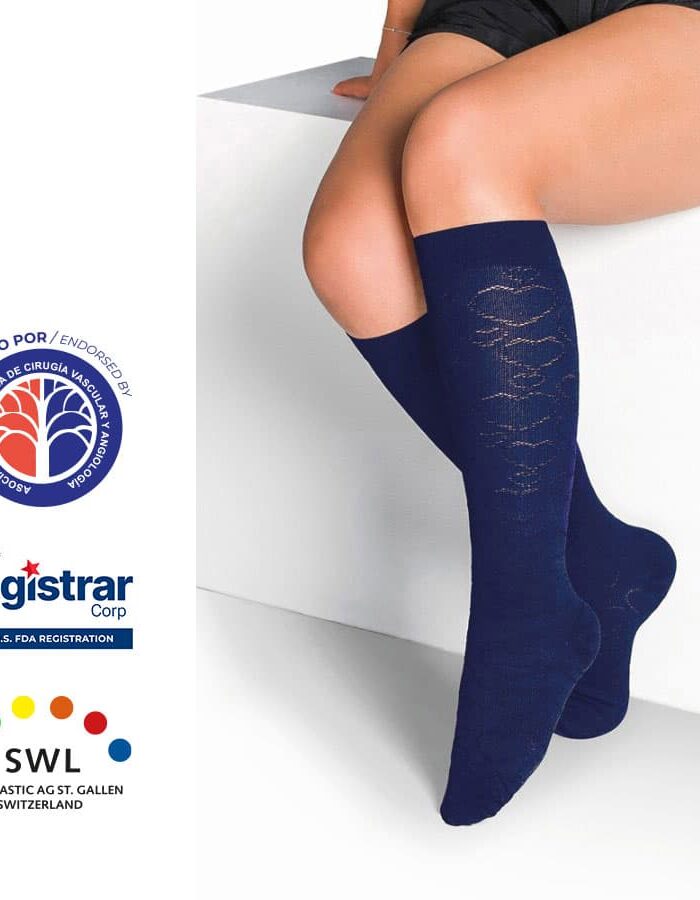 Media a la Rodilla con Diseño Corazones Fantasy para Dama 15-20mmHg